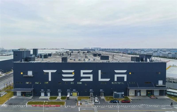 ���ô�Ӳ�����ˣ�ȡ����˹�������ʸ� ����4300���Ԫ������