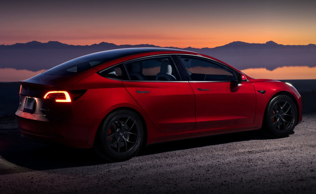 �����߹������ţ���˹��FSD�㷨�ϴ����ȹ��ڷ���1-2��