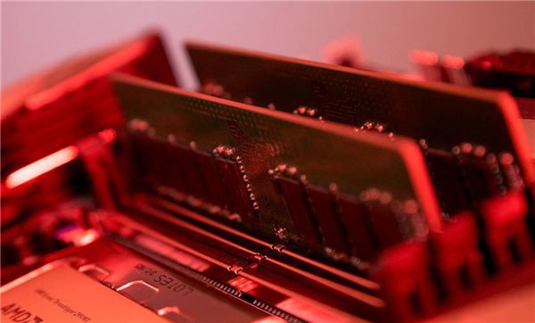 ʷ״ΣDDR4ڴǼۣѱDDR5һ