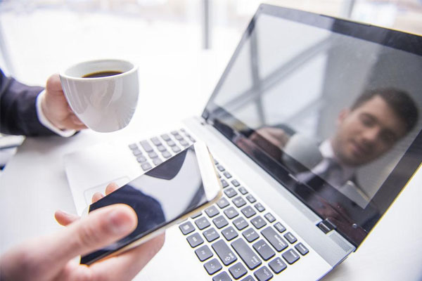 ��ý�����ݱ�����ô�䱬�ģ�������ôд�ø������ˣ�