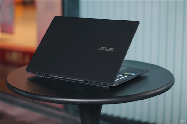 ȫ ˶ηPro16 2025 AIȫܱ˫ʮһֵƼ