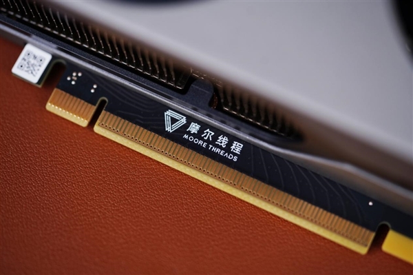 ����GPU��һ�����ˣ���480�򻧷���Ħ���߳� ��ǩ�ʳ�¯