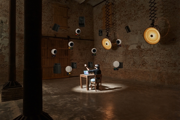 ŵ��������VIS�������¶������ʽ����