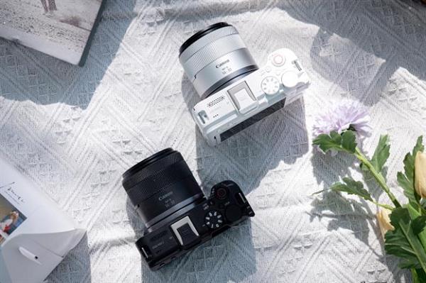 �Խ���׼  ��ֵ�ܴ򣡼���R50V���߻����˾�ֱ��  ����Vlogȫ����