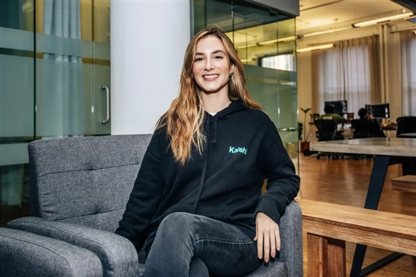 ���ܾ���̩��˹�����أ�����������������Ů�����̵���