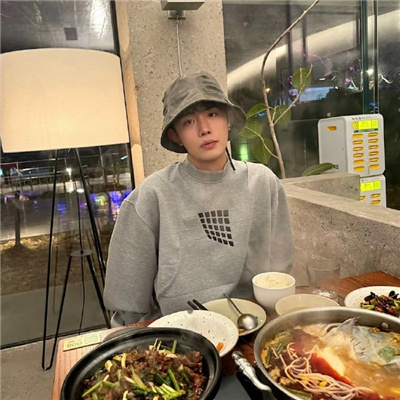 ��Ұ�ܴ���Ӣ����������(��ѡ100��)