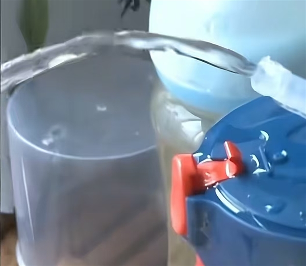 ��ͯ���±��䡰�������Ů����˲��������ˮ������