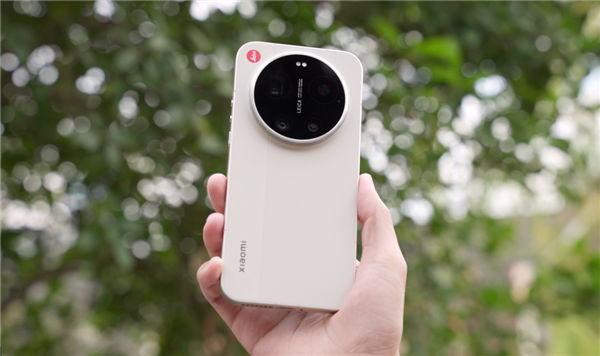 �����⿨����� С������һ̨������С�ס����ֻ�