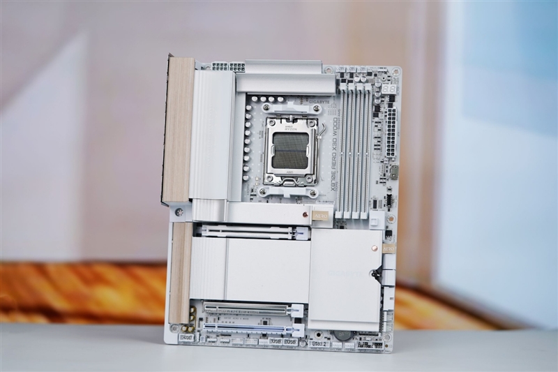 ʵľԪ�����ۣ�����X870E AERO X3D WOOD�������⣺�������ܴ���ȫ����� DIY�����¸߶�