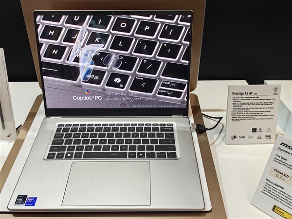 ��������ȫ���У�΢�����ϵ�бʼǱ��ذ����£�Intel�콢о������30Сʱ+