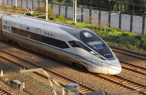 12306��Ӧ�޳��γ�վҹ����峡����Щ��վ����24Сʱ��Ӫ