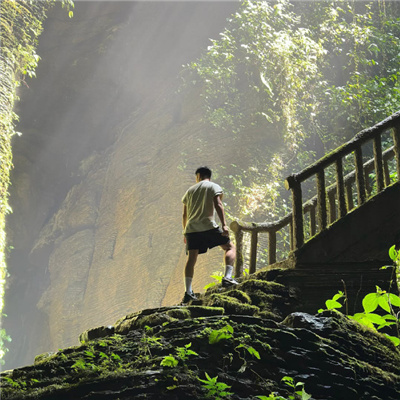 ��ƽ��־��������(��ѡ100��)