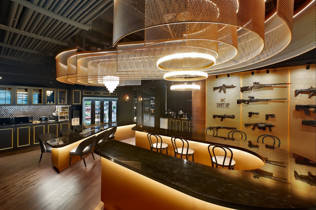 �����ûʣ������ǡ�������Shift Upɹ�칫����