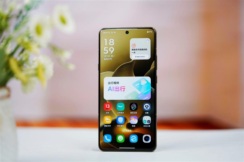 ����moto X70 Air Pro AI�ֻ����⣺�ᱡAIӰ���콢 ����һ�ľ���8K��Ƭ