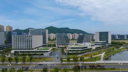 �Ӽ���ͻ�Ƶ���ҵ��أ���֤�������е���������