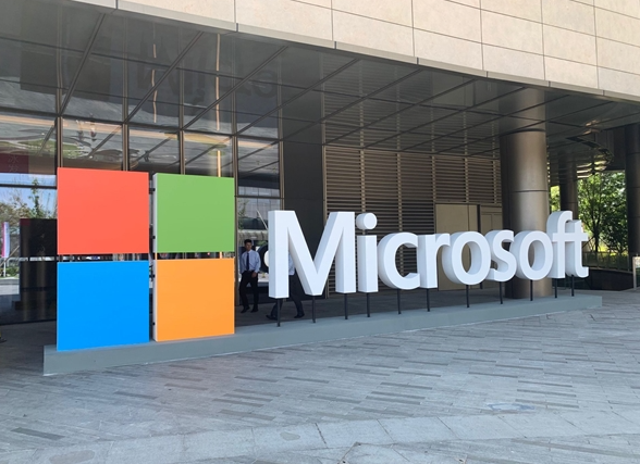 ΢��CEO����Դ�ɱ�������������AI�����ϵ�ʤ��