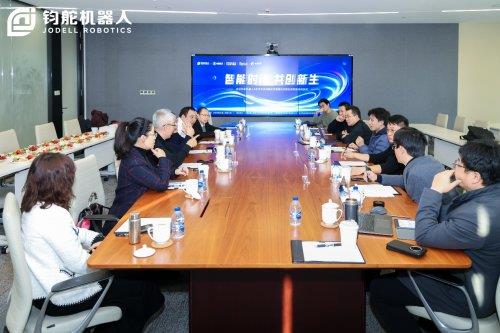 ����ں�  ��̬������о������������ս�Ժ�����ʽ����