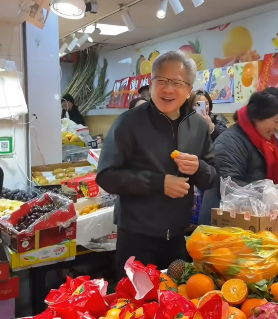 AI�̸�����ѫ�Ϻ���С���� ��һ����Ƴ�ͬ��AI�����ײ� 42Ԫ��