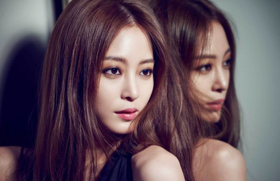 ����������������Ƶƴ��һ��������������Ƶ����һ����Ʒ����