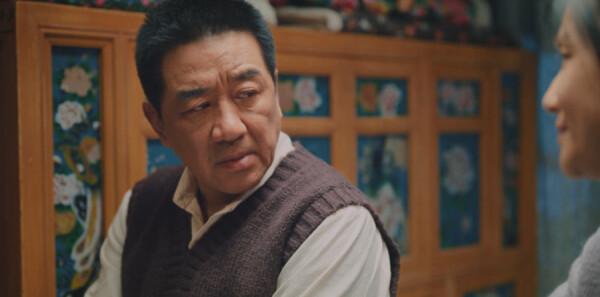 ����������4���������