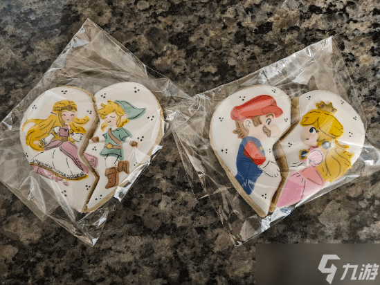 ������˽������Ӷ�����Ϸ�������α��ɣ��������黳˫����