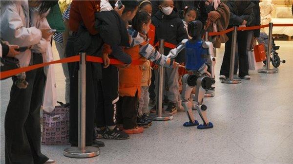 �����˳ɴ�����𡰿Ƽ������ ���������˲�Ʒ�����û���ͬ������4��