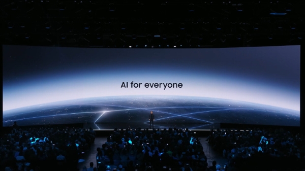 ����Galaxy AI�ٽ������Զ�������Ϣ ����û�˫��