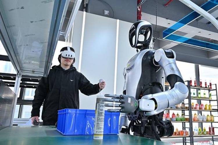 2025����ڷ������λ����˲�Ʒ��330�������ҵ������140�ң���ҵ�Դ��𲽽׶�