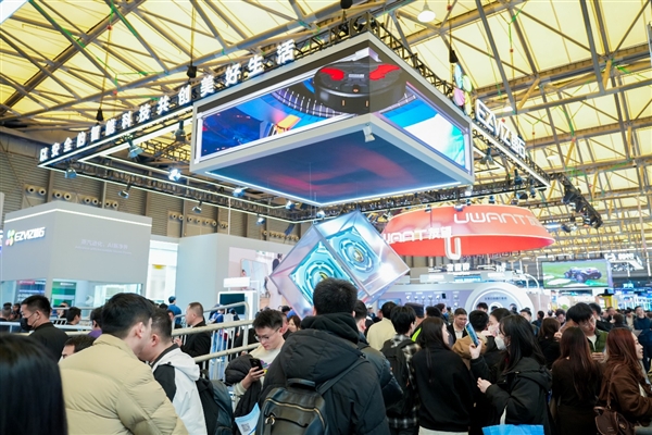 �������6.0ʱ����өʯStella�ǳ�ϵ�� ��˫��˫��+����ģ���ƾ���ҵʹ��