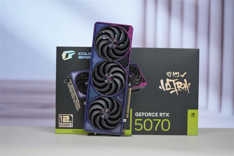 �Կ��������Ϳѻ���߲ʺ�iGame RTX 5070 Ultra OC���⣺ͬ��λ��ֵ��ɢ��˫�컨��