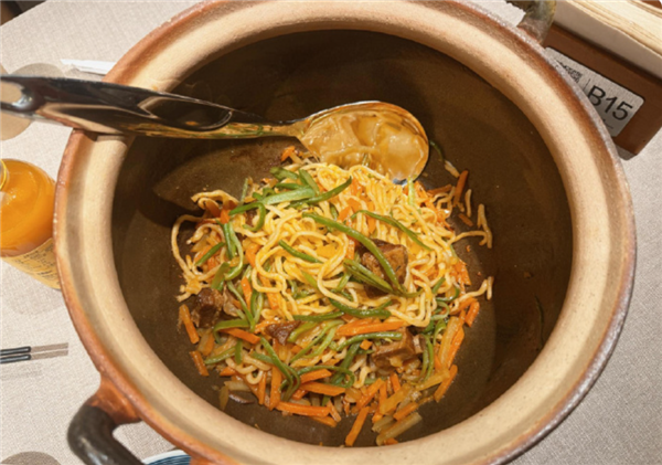 �Ŷ�1Сʱ�����Ʒ�������ֹ����³������� �˾�����ʮԪ