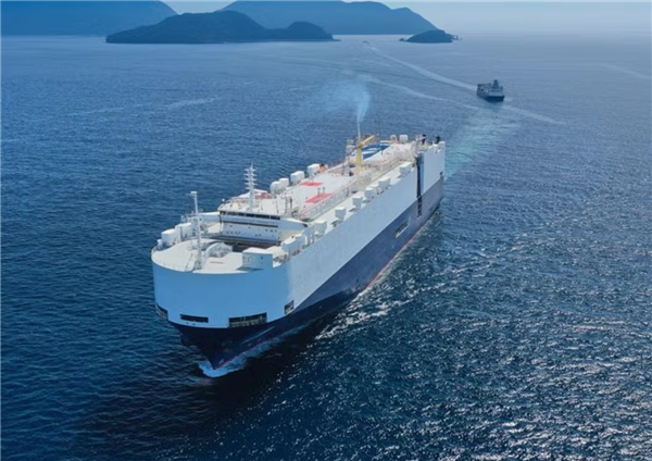 ÿ��700��Ͱ���ƿ�����ľ�ȣ�ɳ�ء�ʯ�������ߡ���������ת