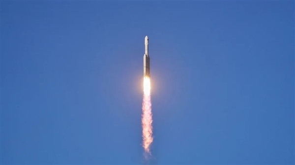 �ҹ��ռ�վ���Ա�����£����۳����Էɴ��ɹ�����