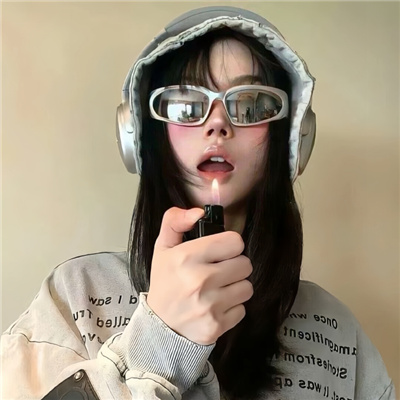 �����ַ���Ů��qq������ȫ(��ѡ100��)