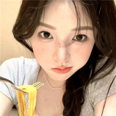 ���Եİ�������Ů��(��ѡ100��)