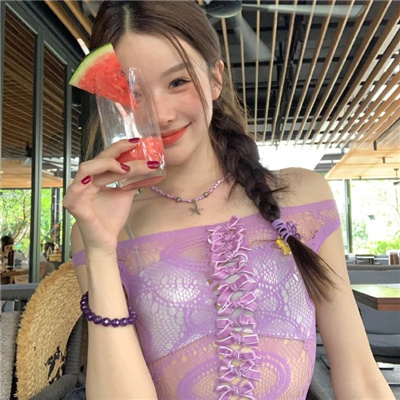 �հ�������Ӣ��Ů��(��ѡ100��)