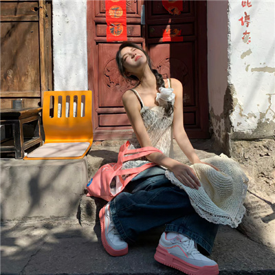 �������ָ�Ц�а���Ů��(��ѡ100��)