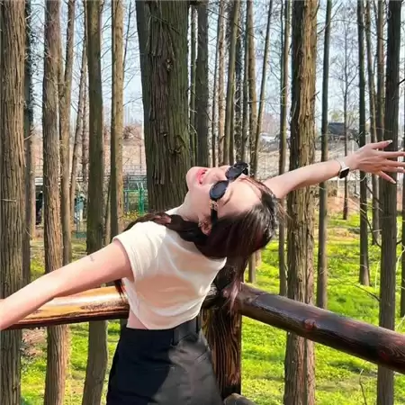 �������˵�������ȫŮ��(��ѡ100��)