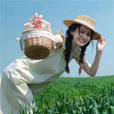 ����Ů�������ɰ�Ӣ����(��ѡ100��)