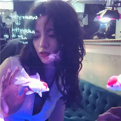 ��ɧ���µ�����Ů��Ӣ��(��ѡ100��)