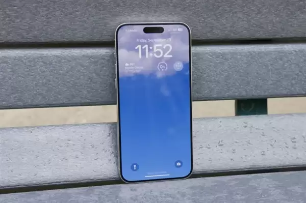 iPhone 18��Ļ������������4��ǰ���ϻ��� ����ֱ�����̫��ʡ��