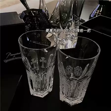 �����˸���������Ů��(��ѡ100��)