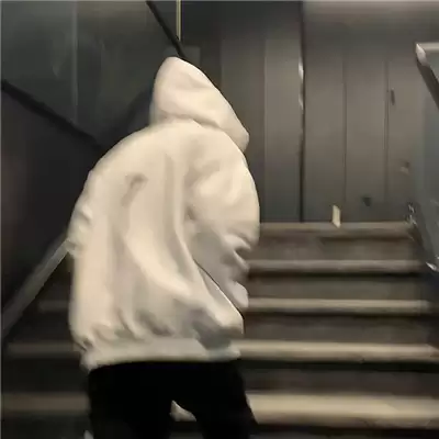 ������������ͷ���ȫ����ѡ100����һ���ͻ�ѡ
