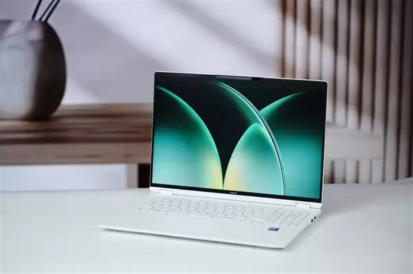��ҫMagicBook Pro 16 2026ͼ���������ֳ�Խƻ��MacBook