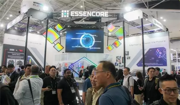 �Ƹ�Яȫ�³�Ƶ�ڴ���װ����COMPUTEX2026���ڴ��ӳٵ���C26