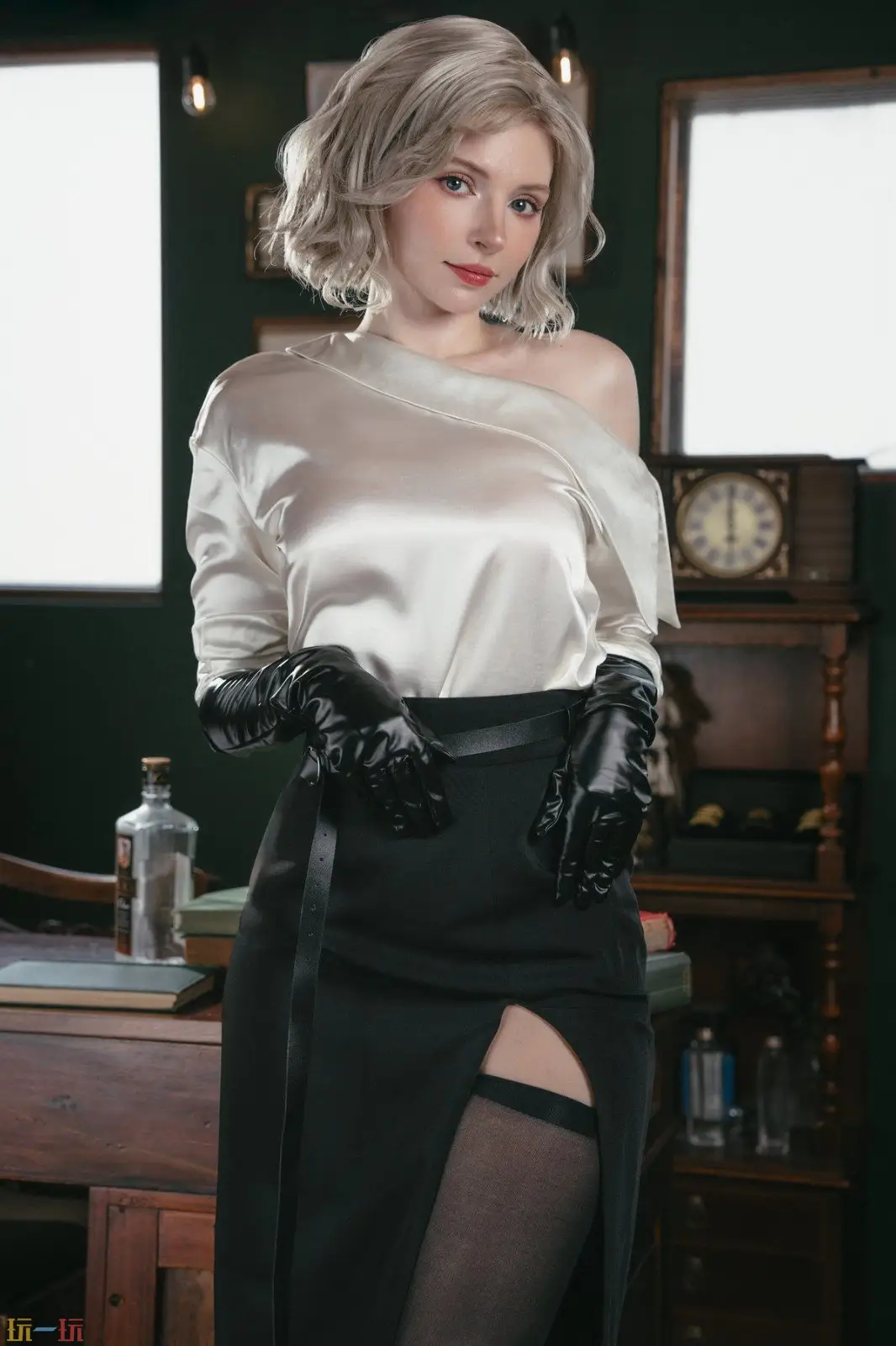 ������4���ư桷��ģС���Cos����˿����˭����ס����