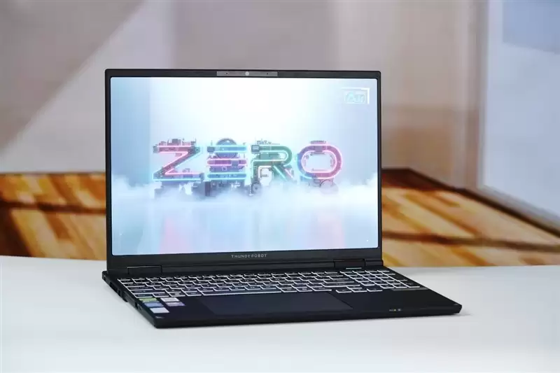 þ�Ͻ��ᱡ���� ����ZERO Air 15�ʼǱ����⣺160W�����ͷ� �����洢SSD���ܳ�ɫ