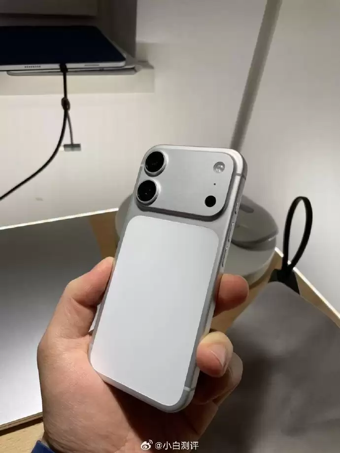 ��ر�׼��Ҳ��Pro�ʸУ�iPhone 18����ͷģ���ع�