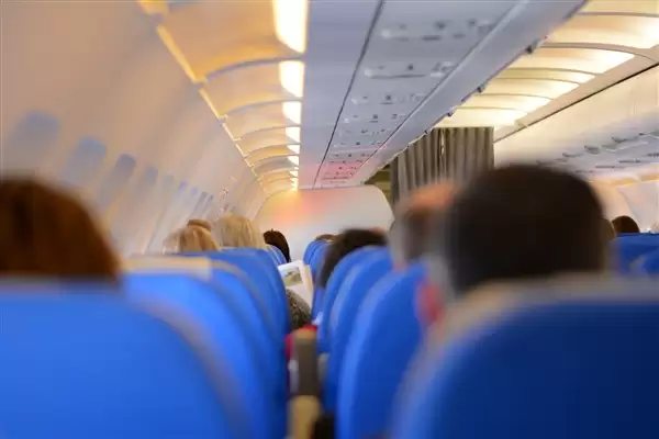 Ϊ103Ԫס�޷Ѵ��˾ ��ѧ�����ߺ�����ǰ��ɻ��� ��Һ�˾ȡ��15�����ż�