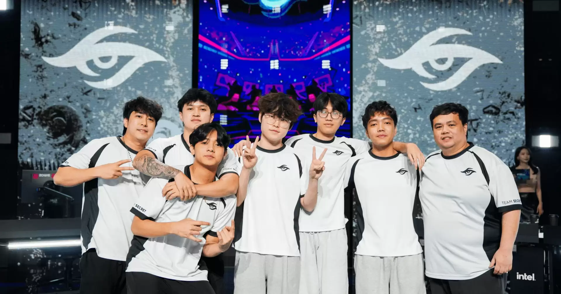 Team Secret������Rbtx��ʽ�ֵ�����